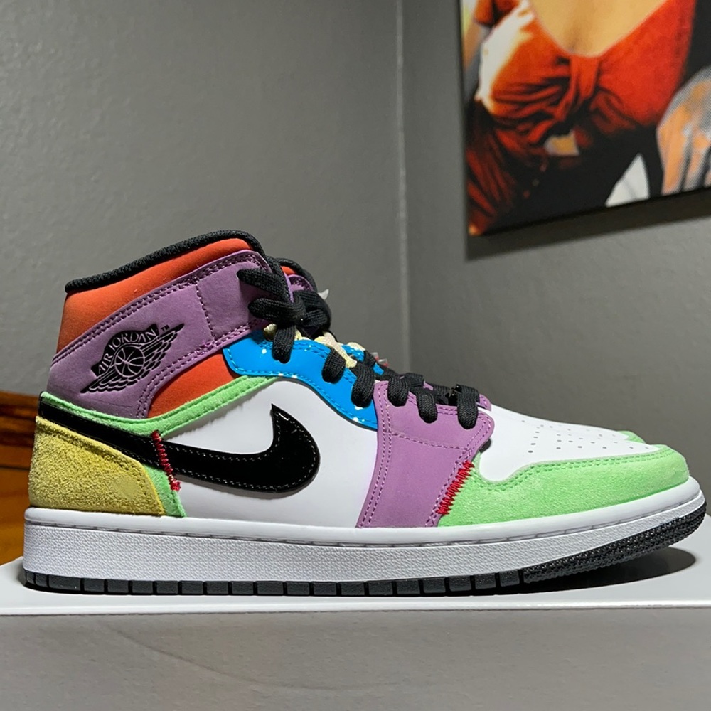 Women’s Air Jordan 1 Mid SE